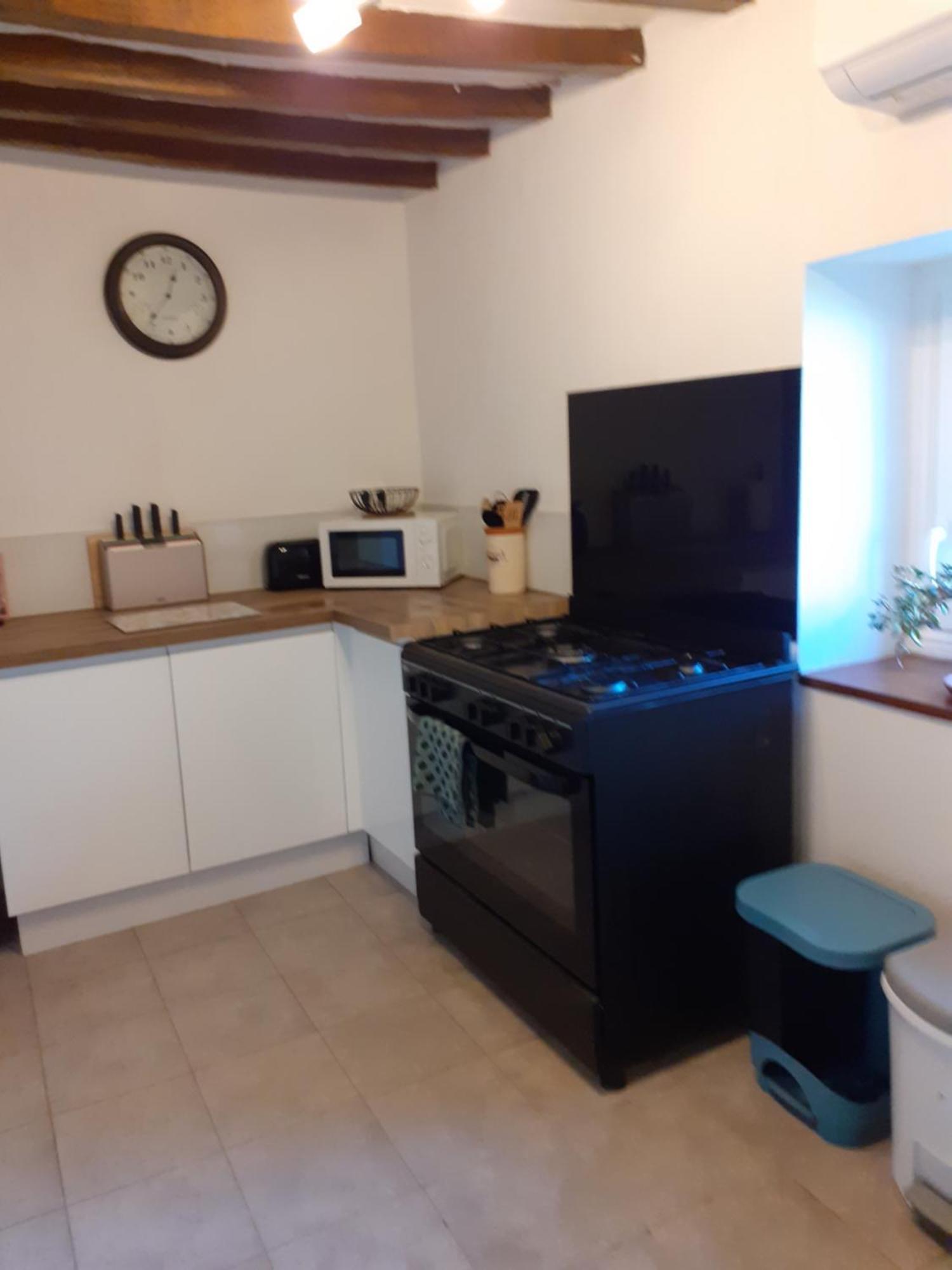 Wildberry Cottage Orgères-la-Roche Екстериор снимка