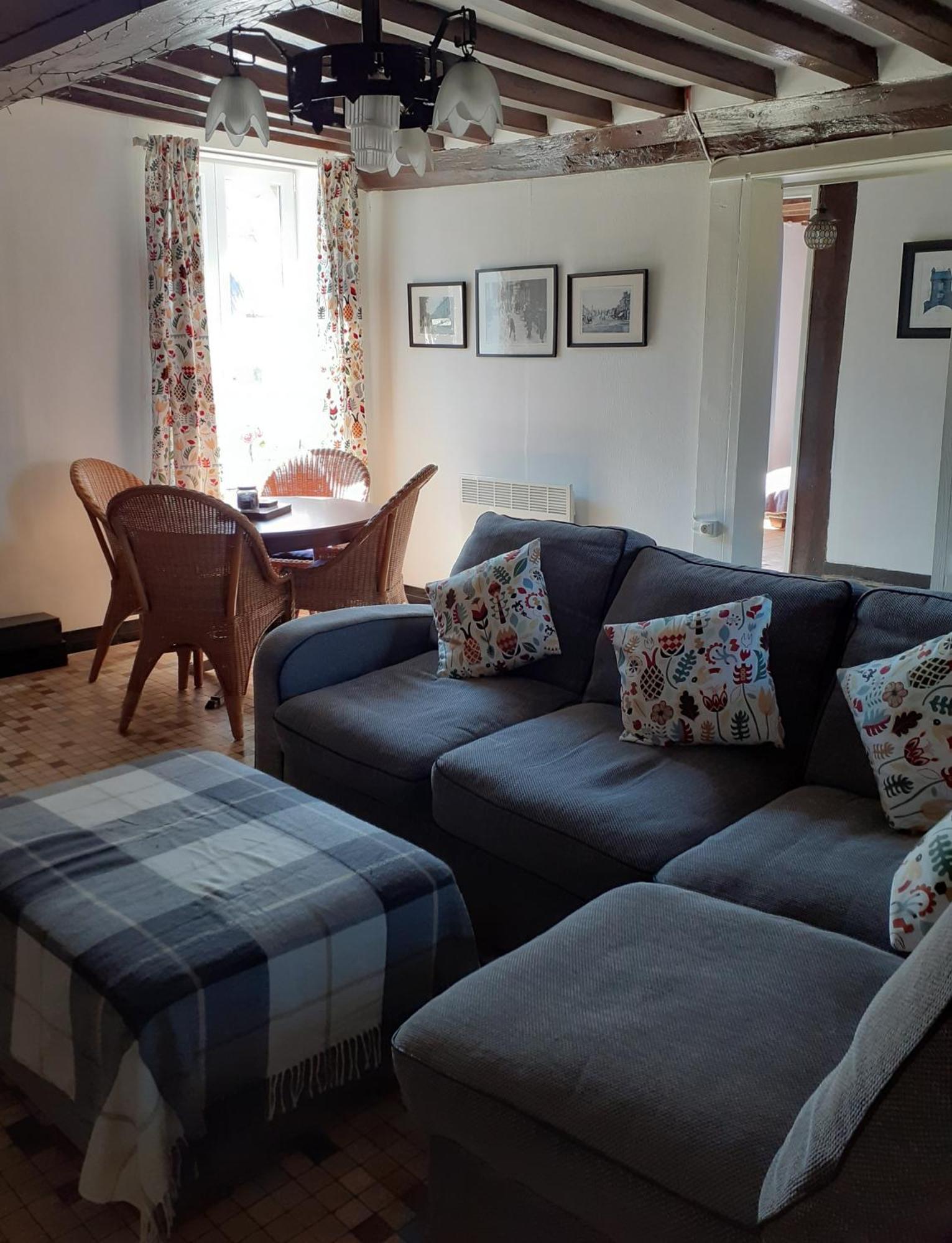 Wildberry Cottage Orgères-la-Roche Екстериор снимка