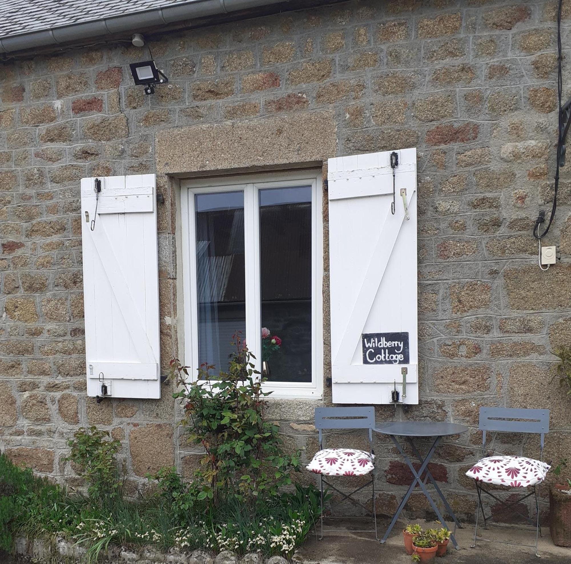 Wildberry Cottage Orgères-la-Roche Екстериор снимка